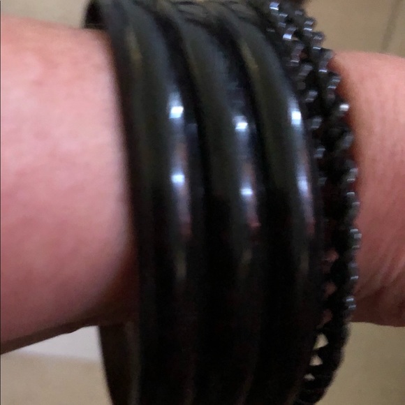Black bangle bracelets - 5 - Picture 2 of 2
